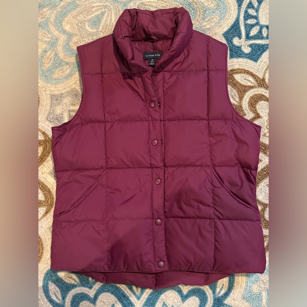 Women’s LANDS END down vest size medium 10-12